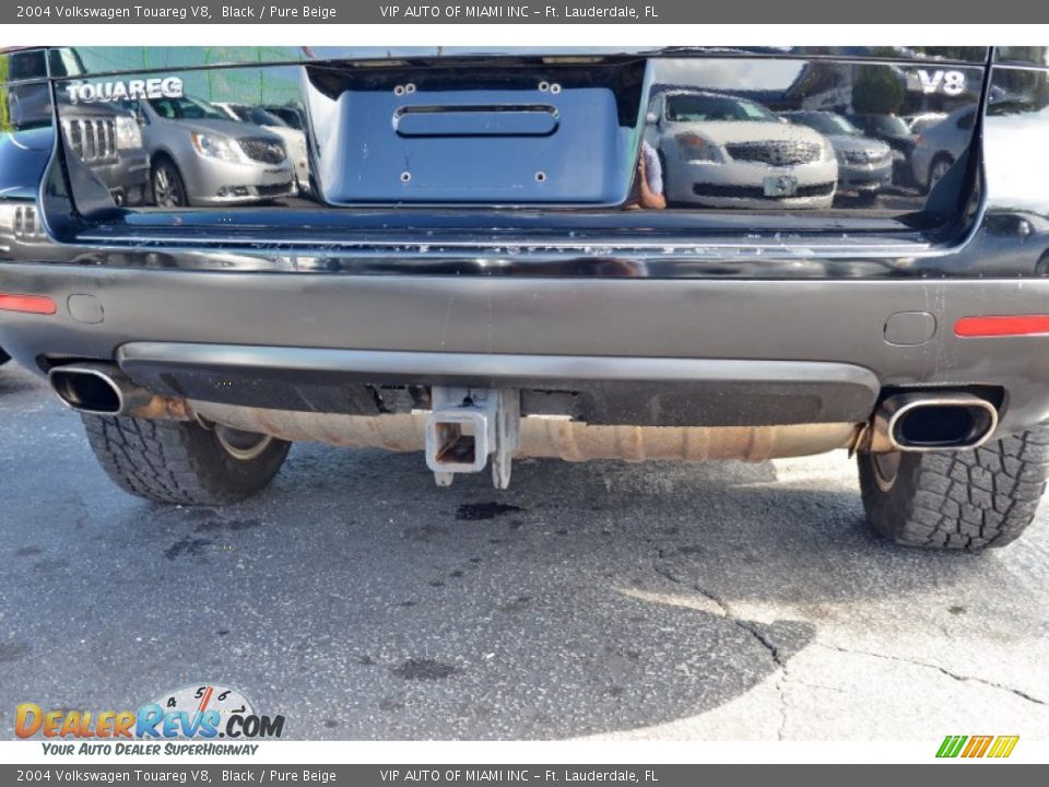 2004 Volkswagen Touareg V8 Black / Pure Beige Photo #10
