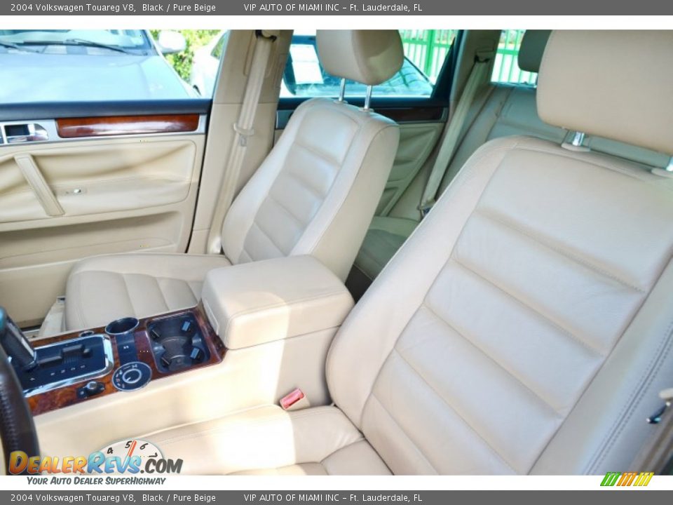 2004 Volkswagen Touareg V8 Black / Pure Beige Photo #25