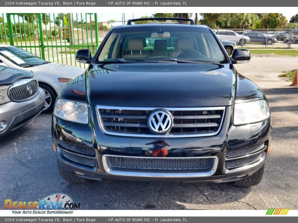 2004 Volkswagen Touareg V8 Black / Pure Beige Photo #32