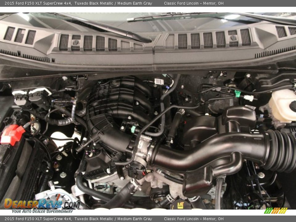 2015 Ford F150 XLT SuperCrew 4x4 Tuxedo Black Metallic / Medium Earth Gray Photo #13