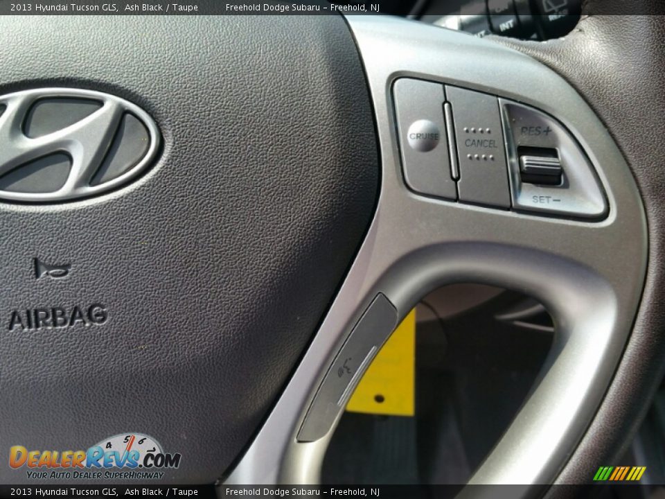 2013 Hyundai Tucson GLS Ash Black / Taupe Photo #16