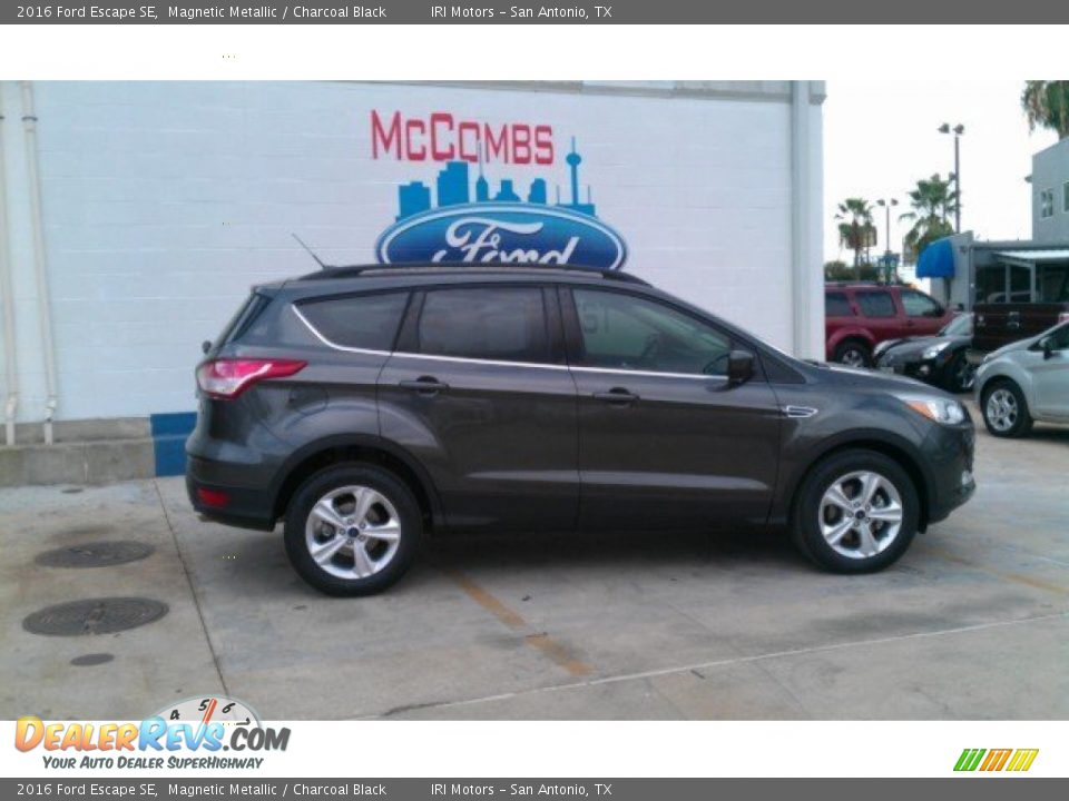 2016 Ford Escape SE Magnetic Metallic / Charcoal Black Photo #3