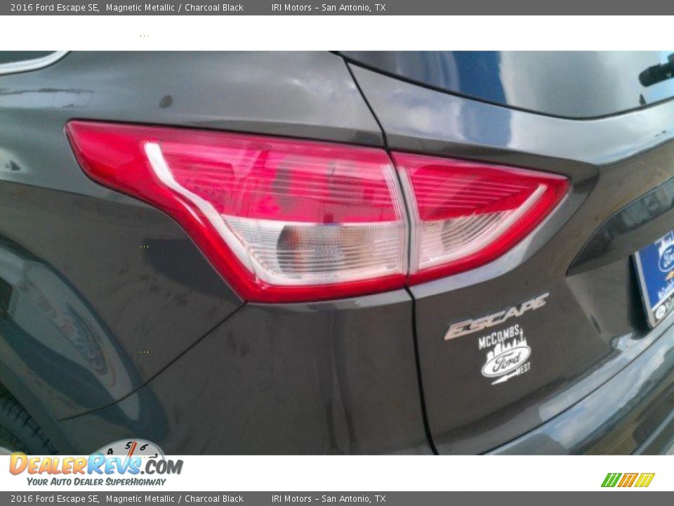 2016 Ford Escape SE Magnetic Metallic / Charcoal Black Photo #12