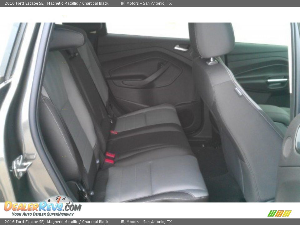 2016 Ford Escape SE Magnetic Metallic / Charcoal Black Photo #19