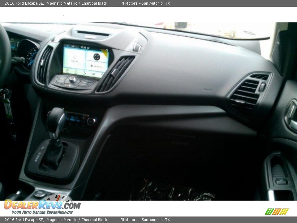2016 Ford Escape SE Magnetic Metallic / Charcoal Black Photo #22