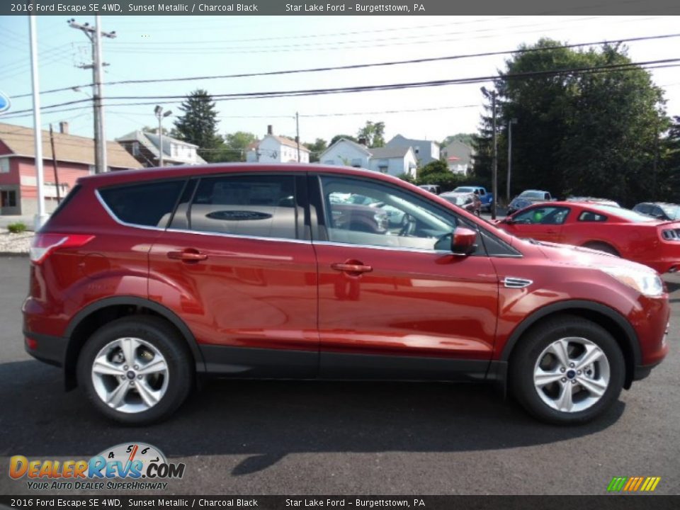 2016 Ford Escape SE 4WD Sunset Metallic / Charcoal Black Photo #4
