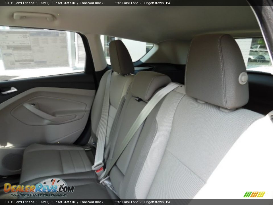 2016 Ford Escape SE 4WD Sunset Metallic / Charcoal Black Photo #12