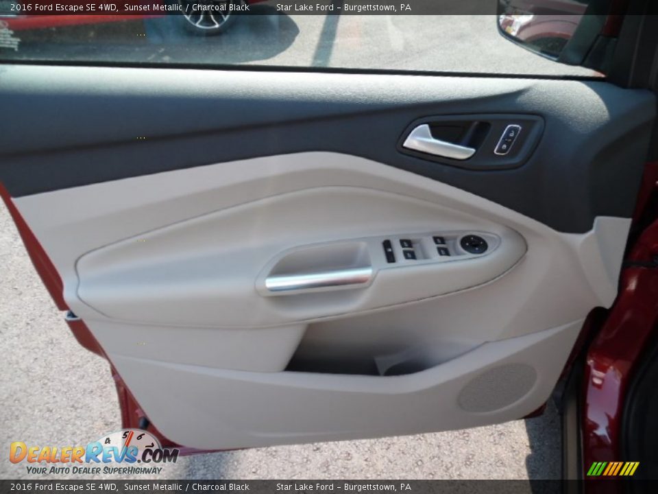 2016 Ford Escape SE 4WD Sunset Metallic / Charcoal Black Photo #14