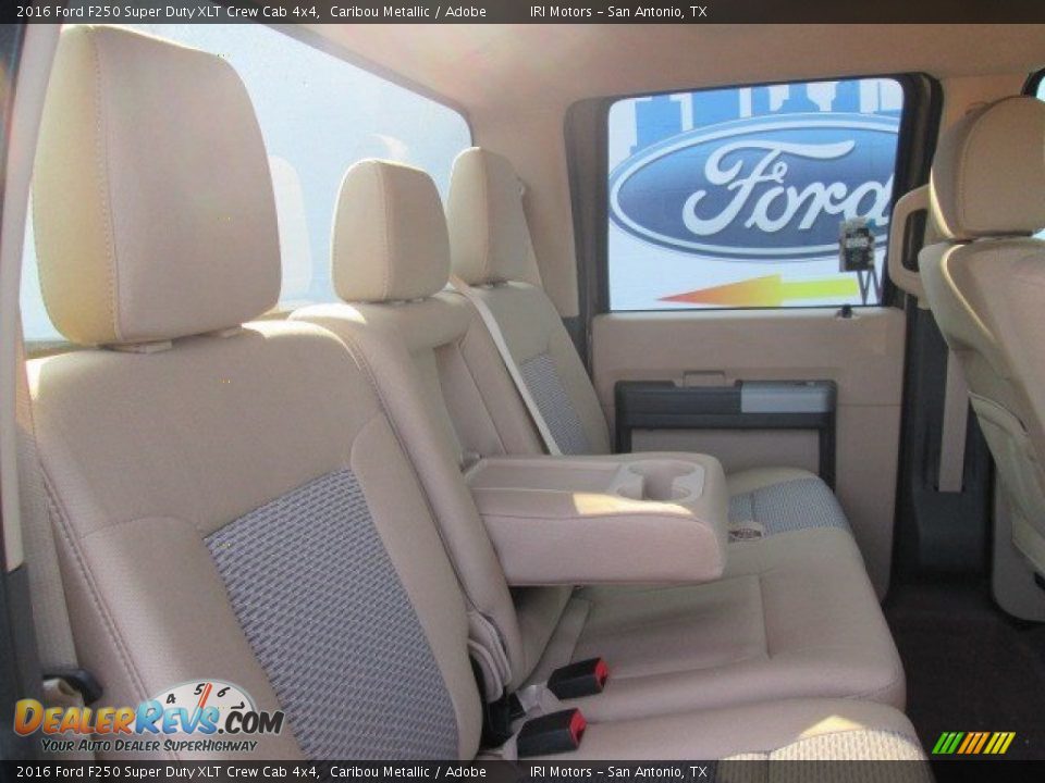2016 Ford F250 Super Duty XLT Crew Cab 4x4 Caribou Metallic / Adobe Photo #6
