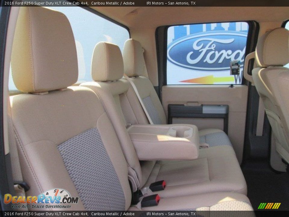 2016 Ford F250 Super Duty XLT Crew Cab 4x4 Caribou Metallic / Adobe Photo #7