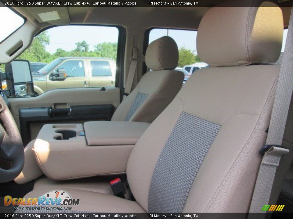 2016 Ford F250 Super Duty XLT Crew Cab 4x4 Caribou Metallic / Adobe Photo #24