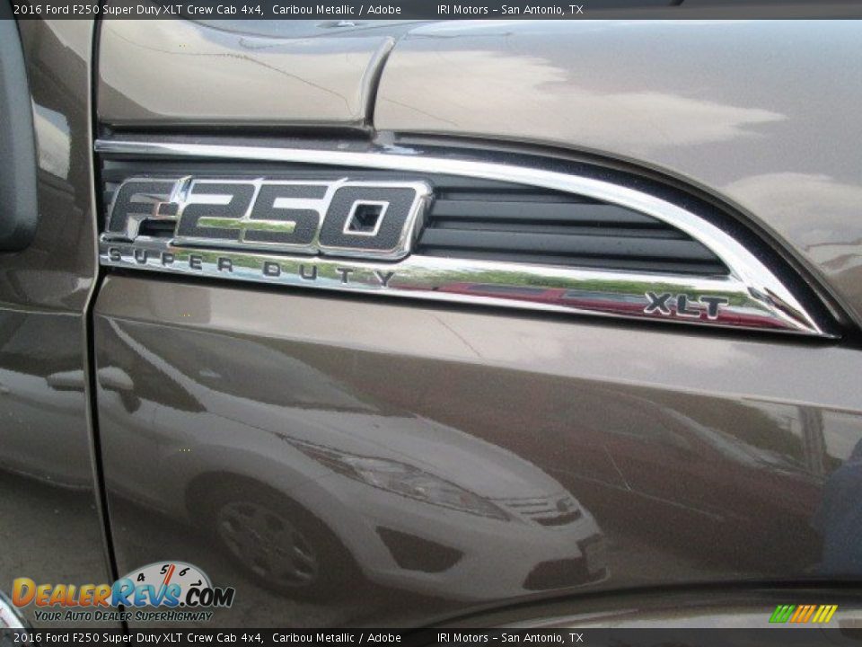 2016 Ford F250 Super Duty XLT Crew Cab 4x4 Caribou Metallic / Adobe Photo #36