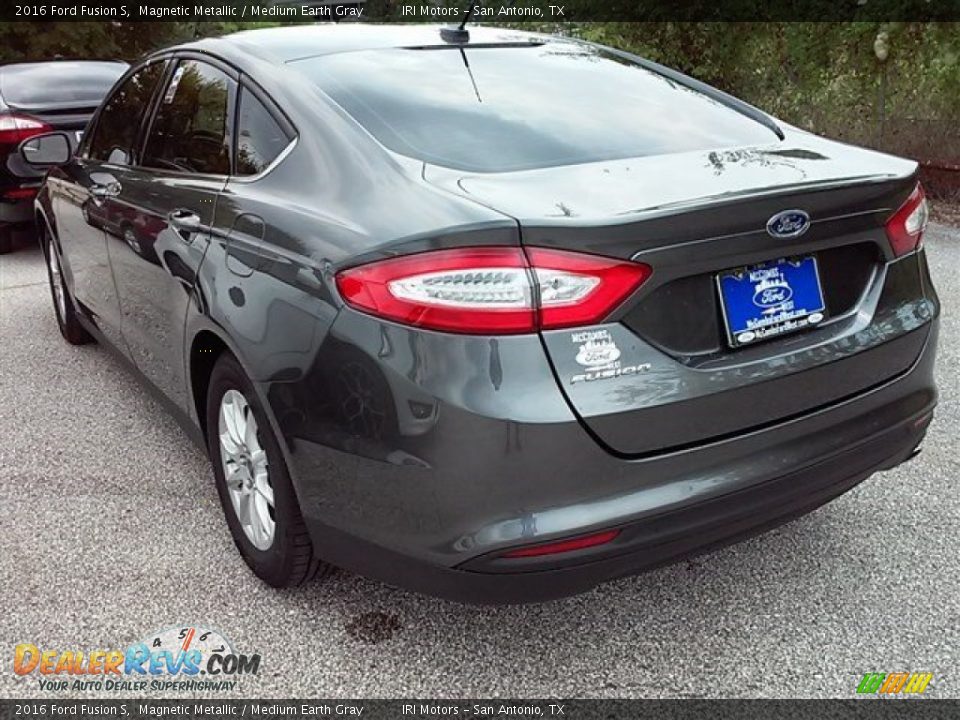 2016 Ford Fusion S Magnetic Metallic / Medium Earth Gray Photo #7