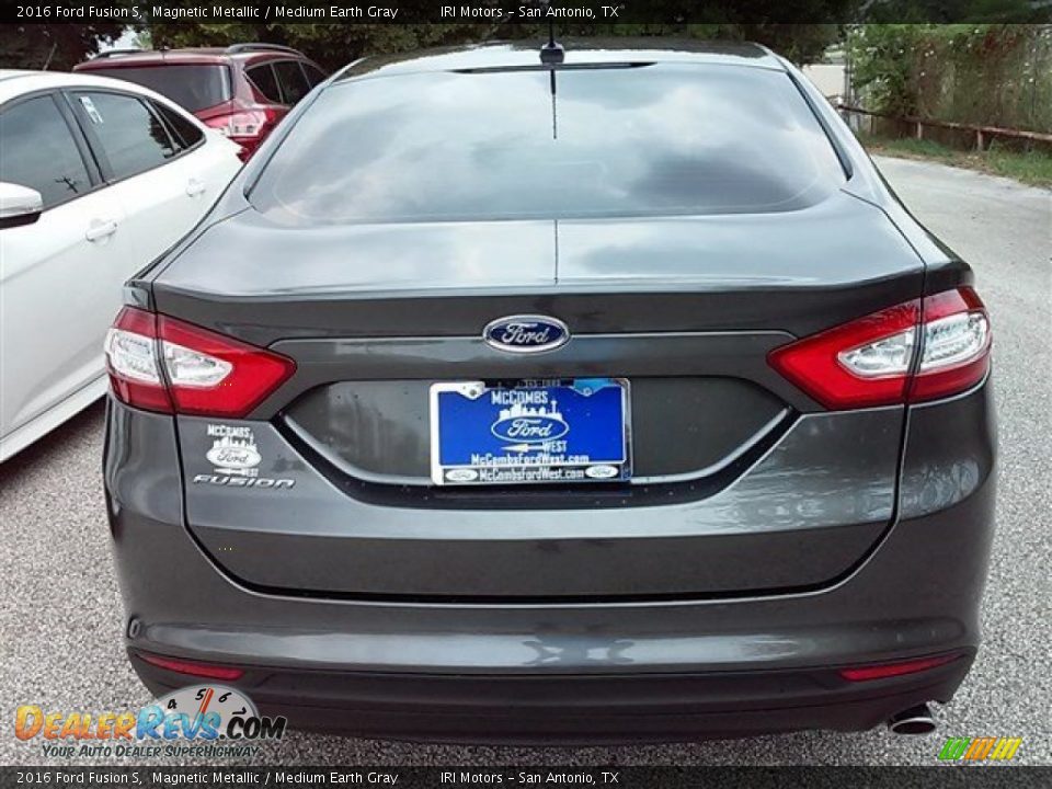 2016 Ford Fusion S Magnetic Metallic / Medium Earth Gray Photo #9