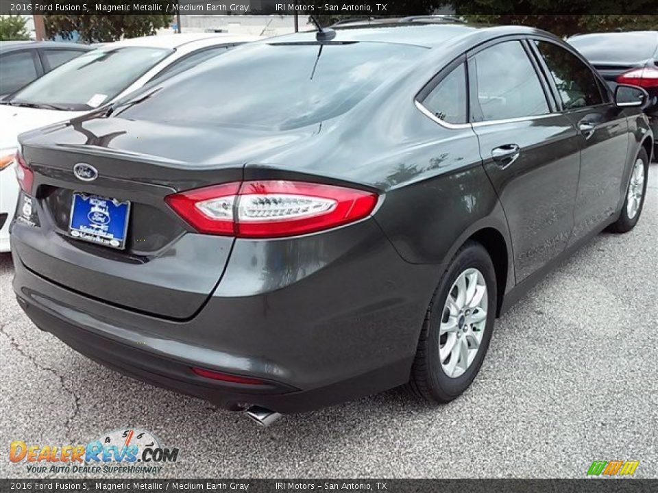 2016 Ford Fusion S Magnetic Metallic / Medium Earth Gray Photo #10
