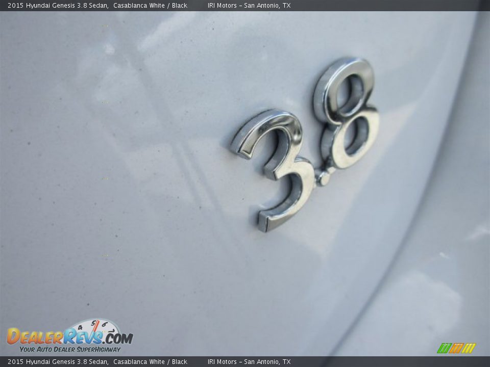 2015 Hyundai Genesis 3.8 Sedan Casablanca White / Black Photo #5