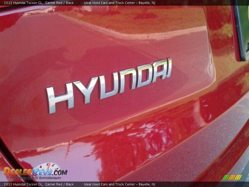2013 Hyundai Tucson GL Garnet Red / Black Photo #10