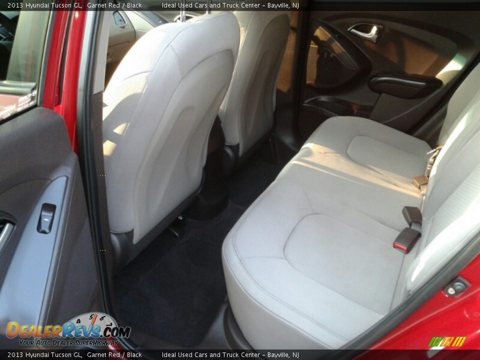 2013 Hyundai Tucson GL Garnet Red / Black Photo #25
