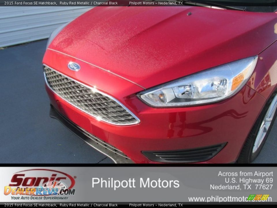 2015 Ford Focus SE Hatchback Ruby Red Metallic / Charcoal Black Photo #10