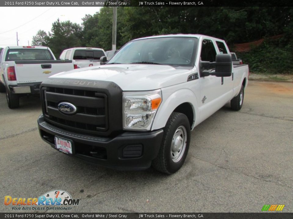 2011 Ford F250 Super Duty XL Crew Cab Oxford White / Steel Gray Photo #2