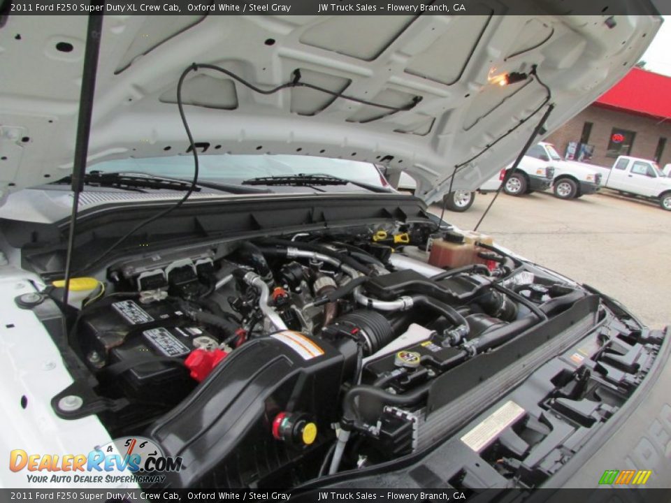 2011 Ford F250 Super Duty XL Crew Cab Oxford White / Steel Gray Photo #13