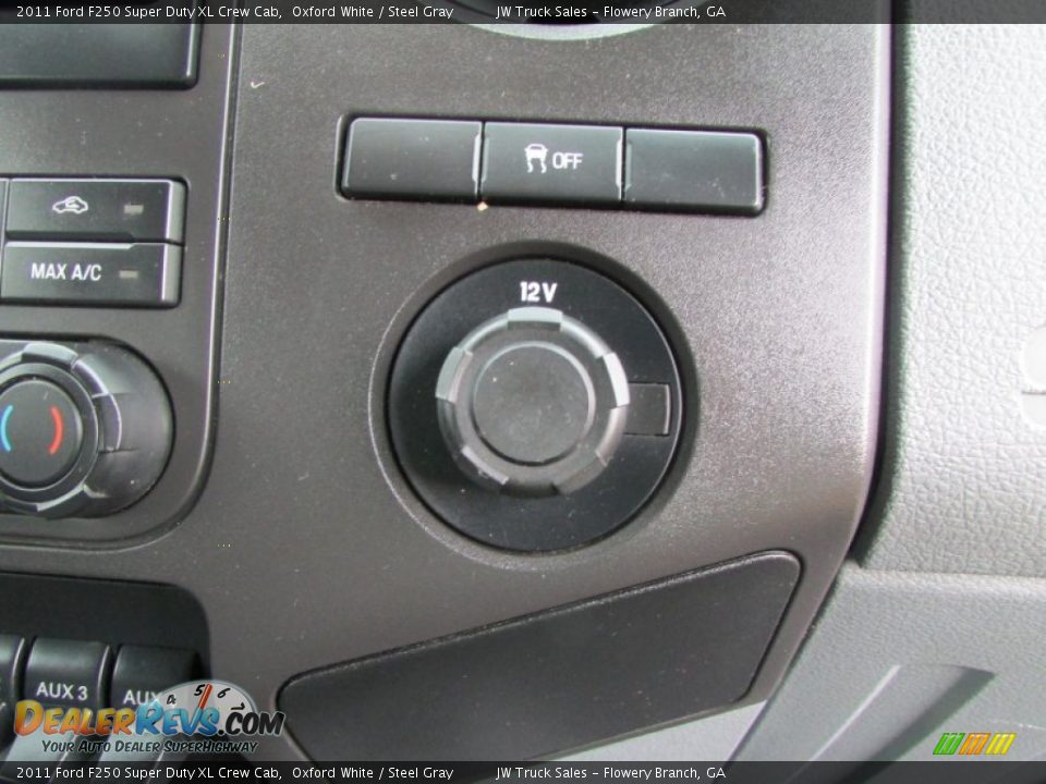 2011 Ford F250 Super Duty XL Crew Cab Oxford White / Steel Gray Photo #24