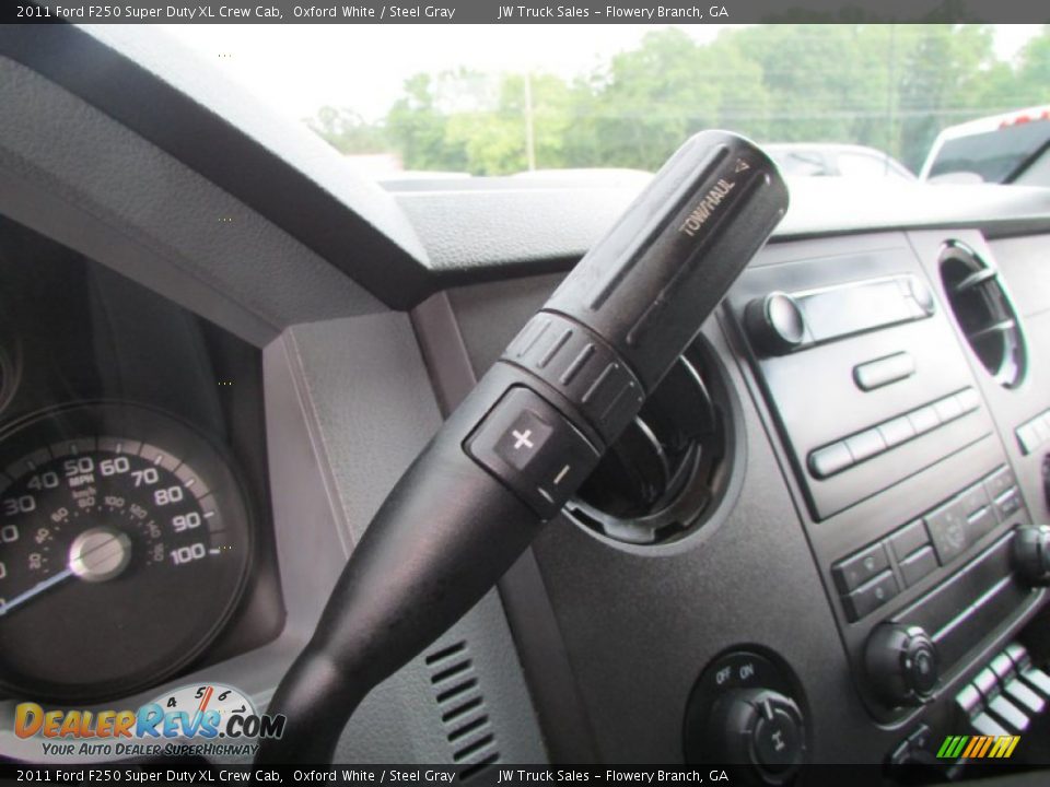 2011 Ford F250 Super Duty XL Crew Cab Oxford White / Steel Gray Photo #29