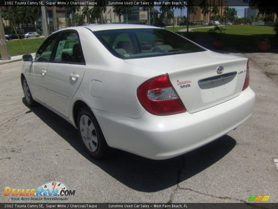 2002 Toyota Camry SE Super White / Charcoal/Taupe Photo #3