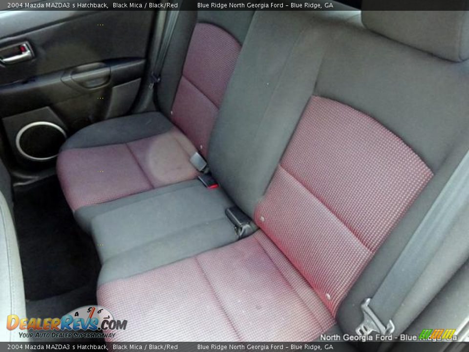 2004 Mazda MAZDA3 s Hatchback Black Mica / Black/Red Photo #13