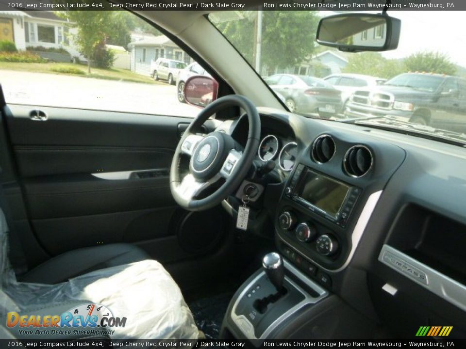 2016 Jeep Compass Latitude 4x4 Deep Cherry Red Crystal Pearl / Dark Slate Gray Photo #11