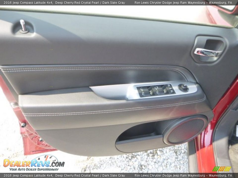 2016 Jeep Compass Latitude 4x4 Deep Cherry Red Crystal Pearl / Dark Slate Gray Photo #15
