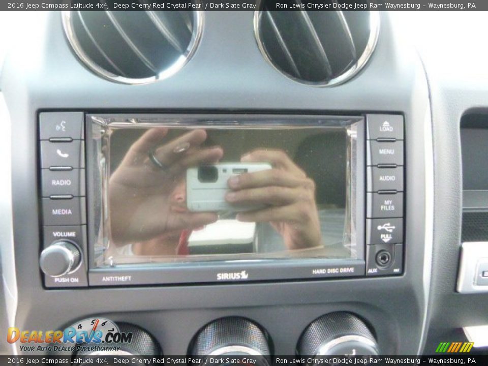 2016 Jeep Compass Latitude 4x4 Deep Cherry Red Crystal Pearl / Dark Slate Gray Photo #17