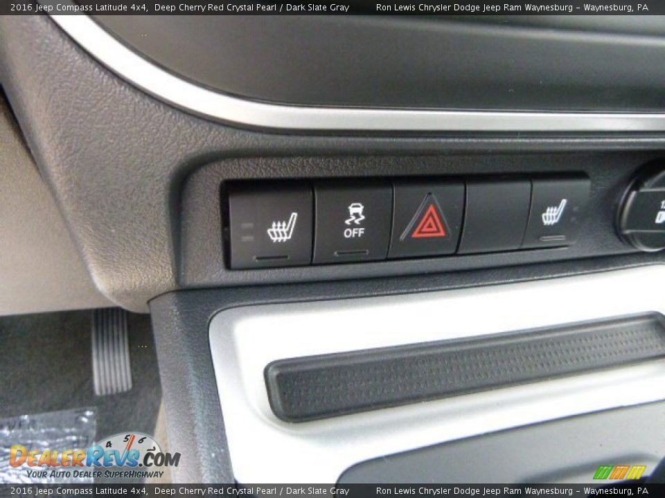 2016 Jeep Compass Latitude 4x4 Deep Cherry Red Crystal Pearl / Dark Slate Gray Photo #19