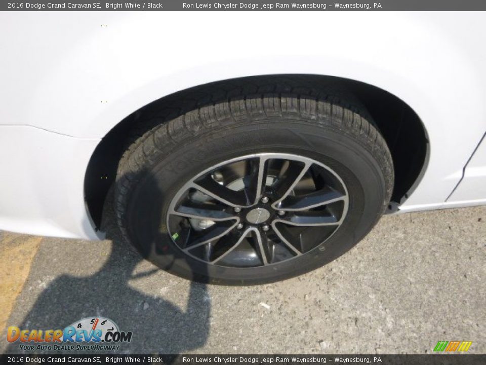 2016 Dodge Grand Caravan SE Bright White / Black Photo #2