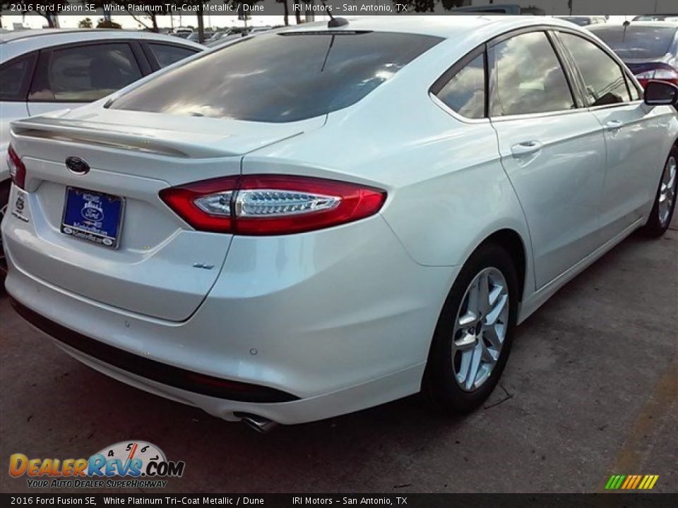 2016 Ford Fusion SE White Platinum Tri-Coat Metallic / Dune Photo #11