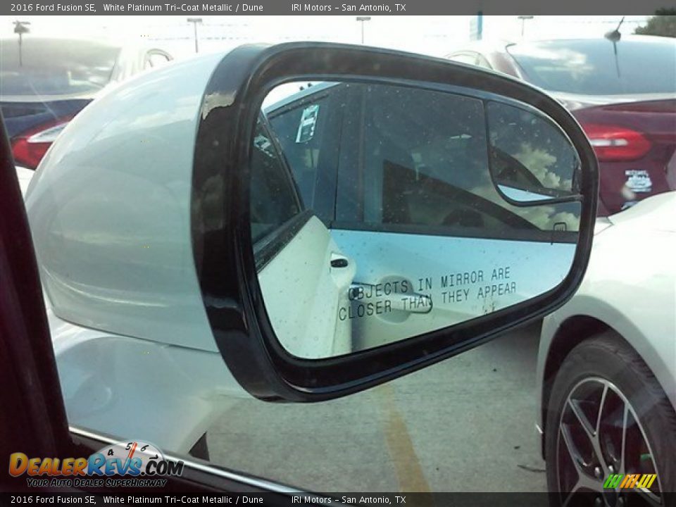 2016 Ford Fusion SE White Platinum Tri-Coat Metallic / Dune Photo #24