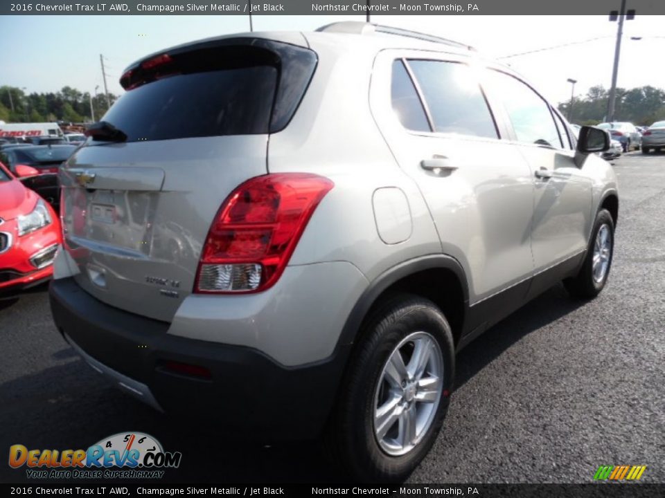 2016 Chevrolet Trax LT AWD Champagne Silver Metallic / Jet Black Photo #6