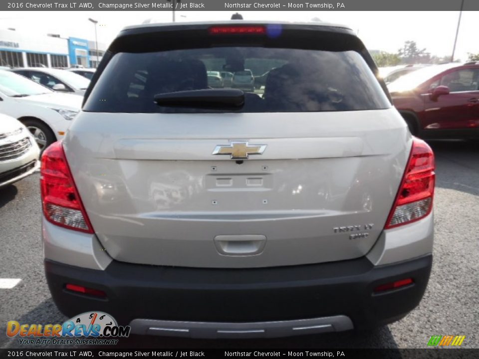 2016 Chevrolet Trax LT AWD Champagne Silver Metallic / Jet Black Photo #7