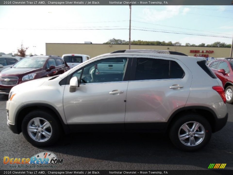 2016 Chevrolet Trax LT AWD Champagne Silver Metallic / Jet Black Photo #10