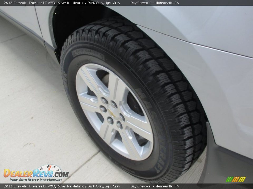 2012 Chevrolet Traverse LT AWD Silver Ice Metallic / Dark Gray/Light Gray Photo #9