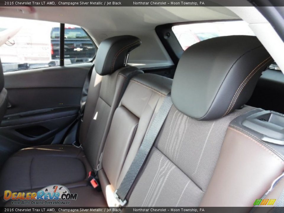 2016 Chevrolet Trax LT AWD Champagne Silver Metallic / Jet Black Photo #13