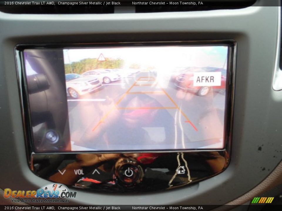 2016 Chevrolet Trax LT AWD Champagne Silver Metallic / Jet Black Photo #19