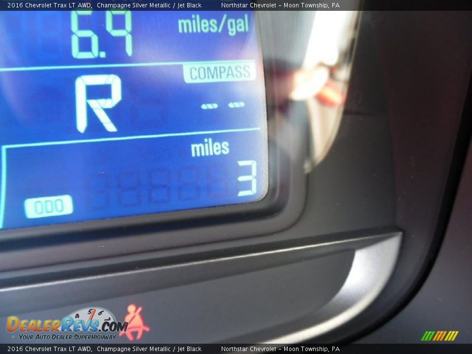 2016 Chevrolet Trax LT AWD Champagne Silver Metallic / Jet Black Photo #20