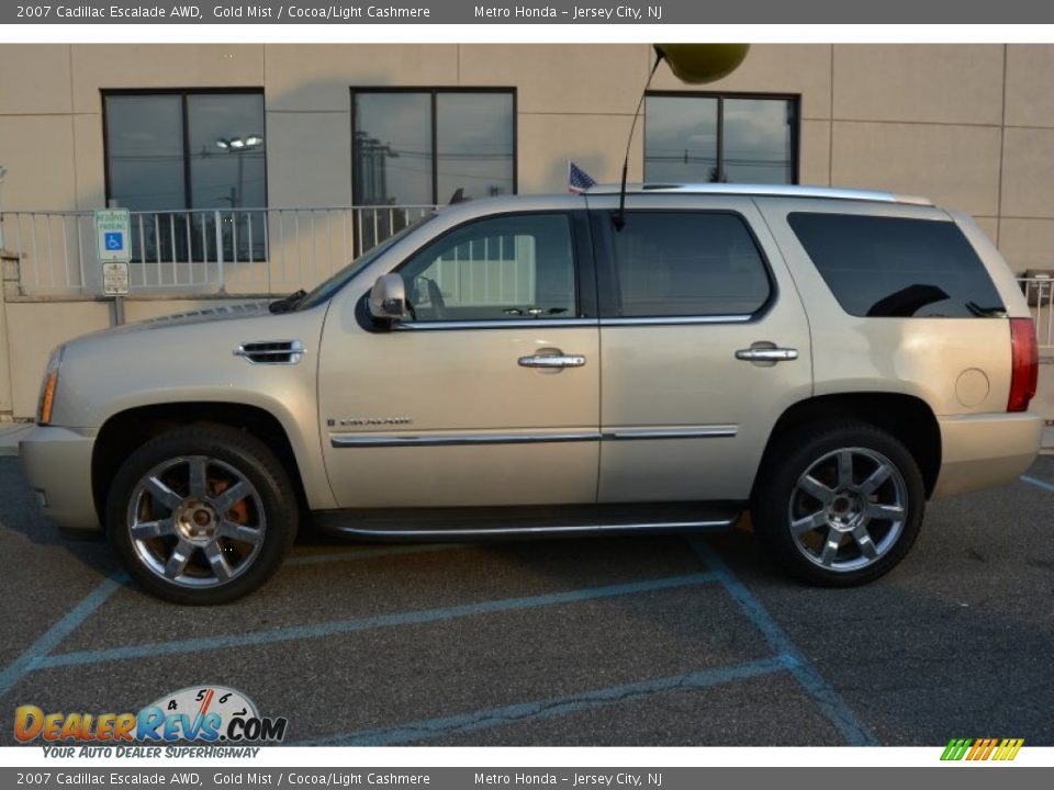 2007 Cadillac Escalade AWD Gold Mist / Cocoa/Light Cashmere Photo #6