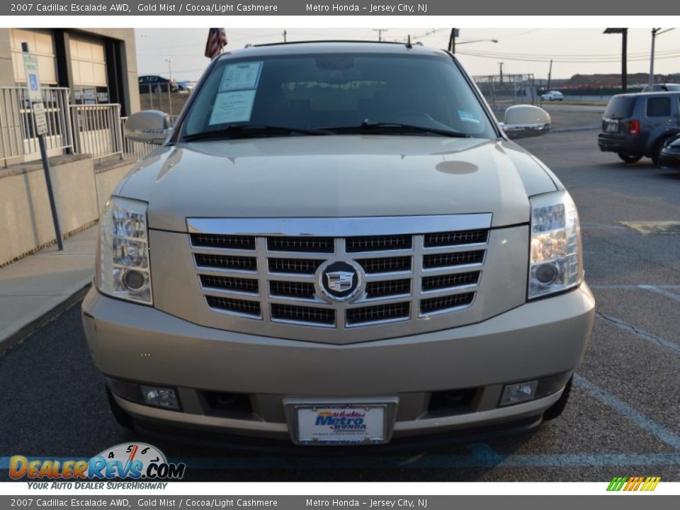2007 Cadillac Escalade AWD Gold Mist / Cocoa/Light Cashmere Photo #8