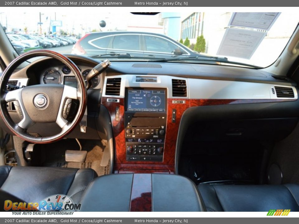 2007 Cadillac Escalade AWD Gold Mist / Cocoa/Light Cashmere Photo #14
