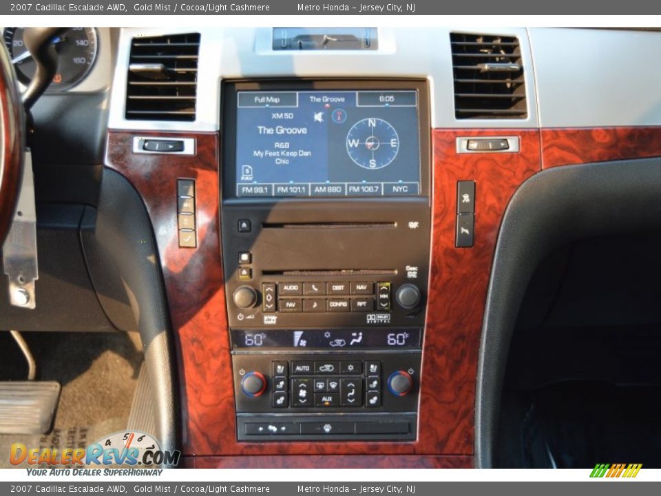 2007 Cadillac Escalade AWD Gold Mist / Cocoa/Light Cashmere Photo #15