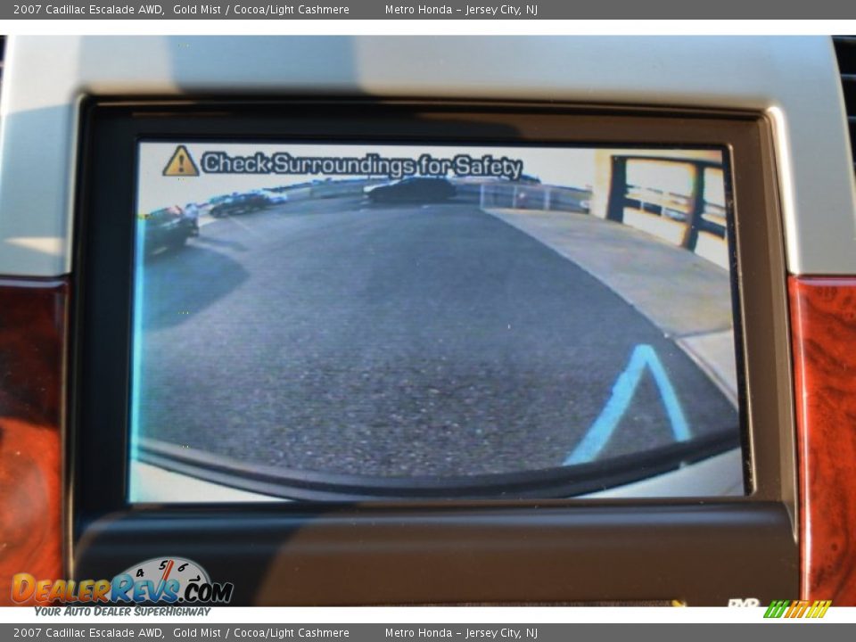2007 Cadillac Escalade AWD Gold Mist / Cocoa/Light Cashmere Photo #19