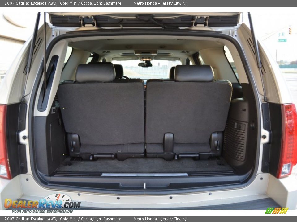 2007 Cadillac Escalade AWD Gold Mist / Cocoa/Light Cashmere Photo #20