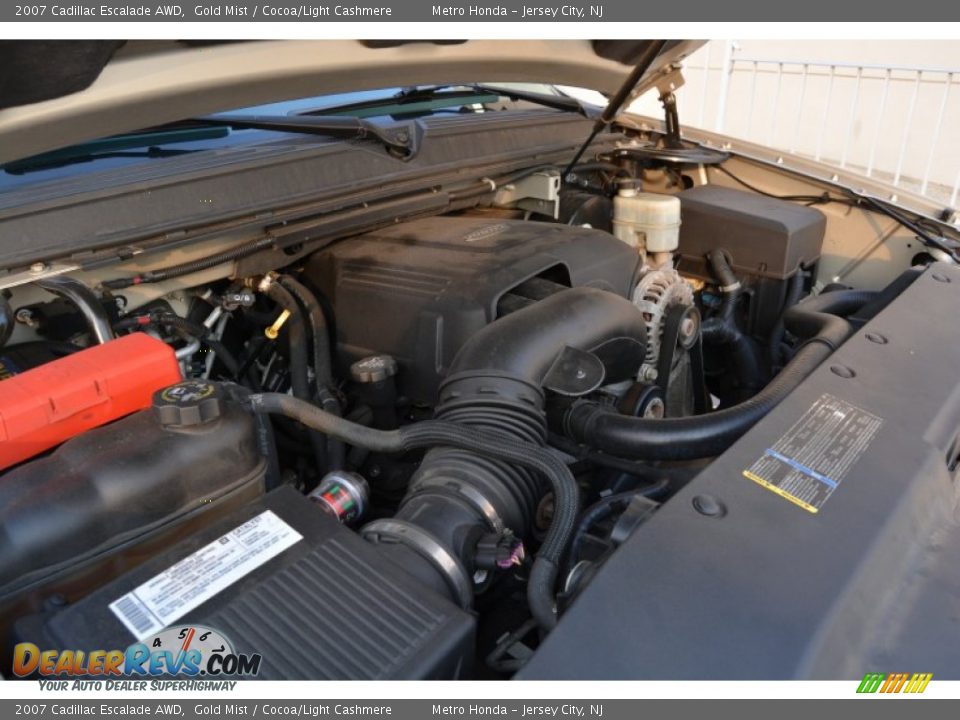 2007 Cadillac Escalade AWD Gold Mist / Cocoa/Light Cashmere Photo #28